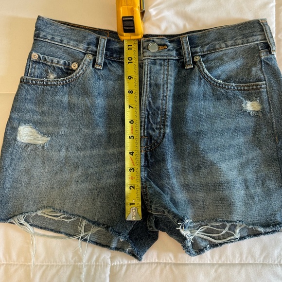 Everlane Women’s The Denim Short in Distressed Light Wash Blue - 26 - Picture 9 of 9